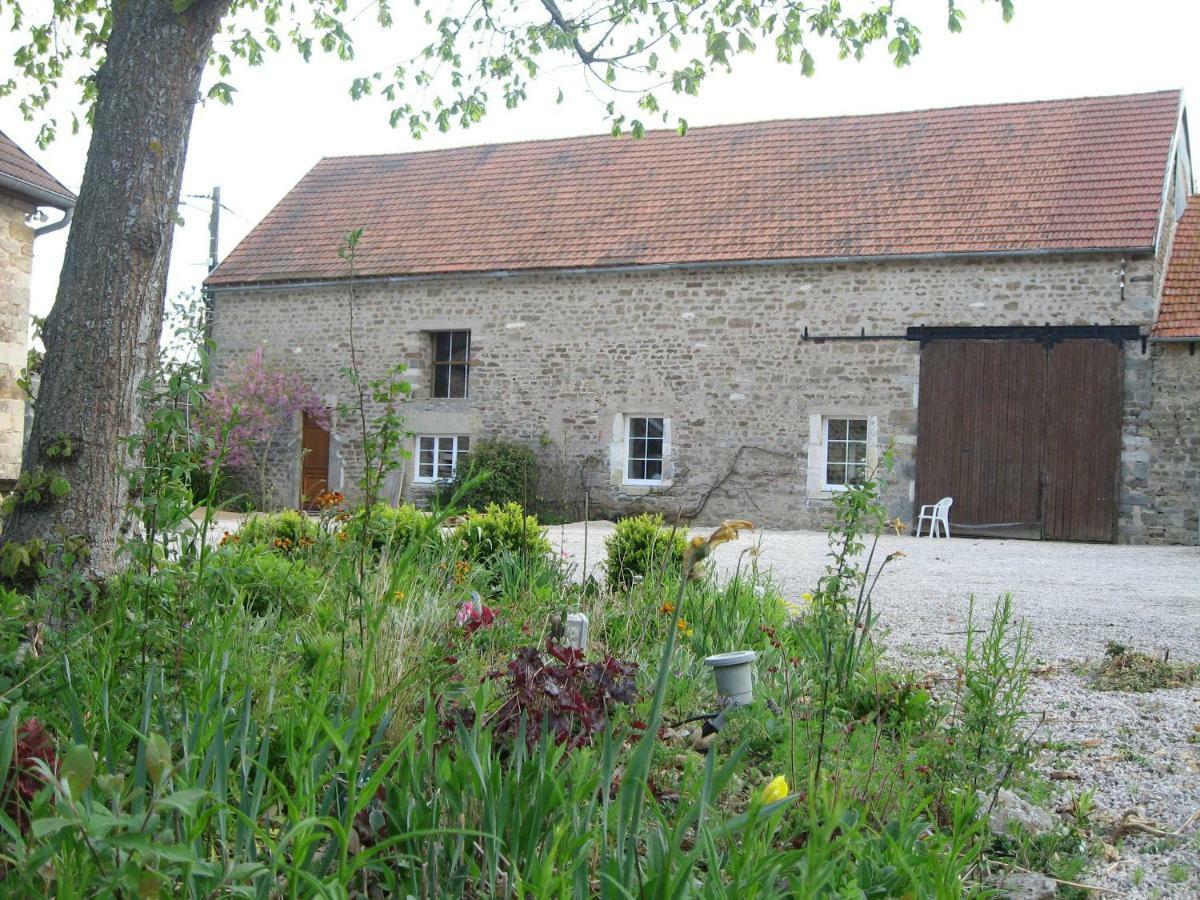 Gite Le Village Normier Екстериор снимка